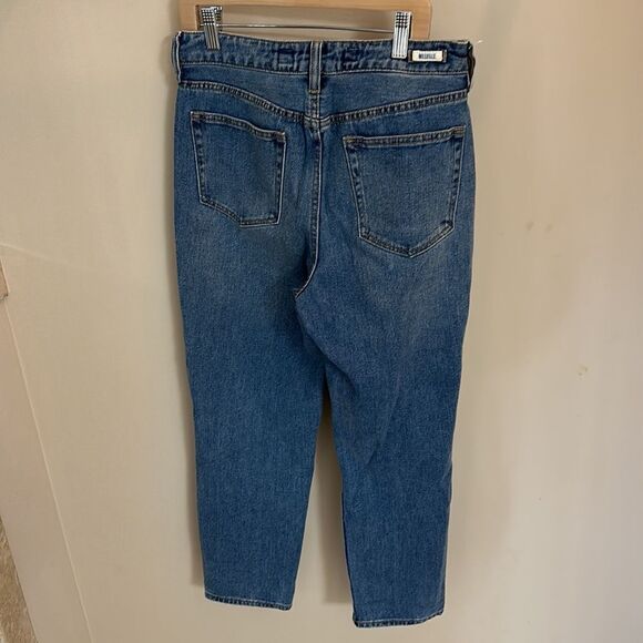 Brandy Melville Jeans High Rise Mom Jeans with Distressing - Picture 5 of 7